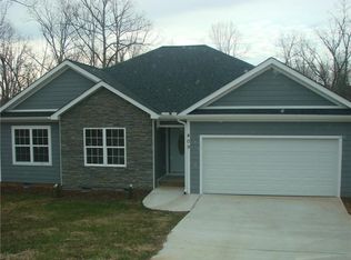 409 Bolding Rd, Pickens, SC 29671