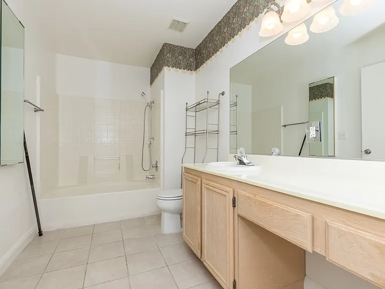 8070 W Russell Rd #1051 — Photo 4