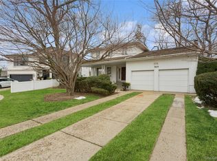 764 Sherwood Court, North Woodmere, NY 11581