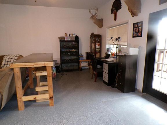 4th image of 116 Crooked Willow Dr