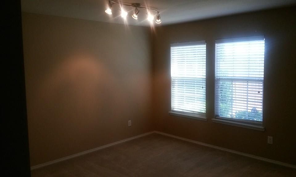 1st image of 4661 Pangolin Dr