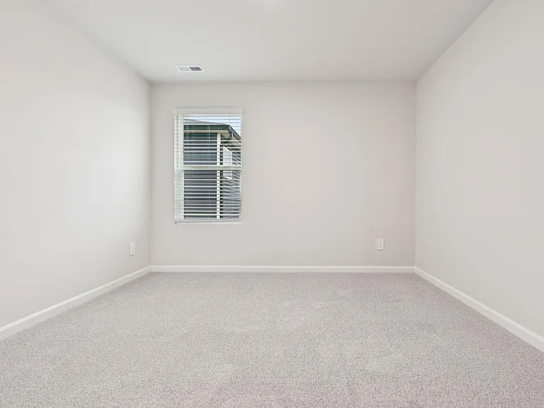 1041 Saint Lawrence Dr — Photo 30