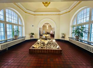 230 Oak Grove St APT 405, Minneapolis, MN 55403