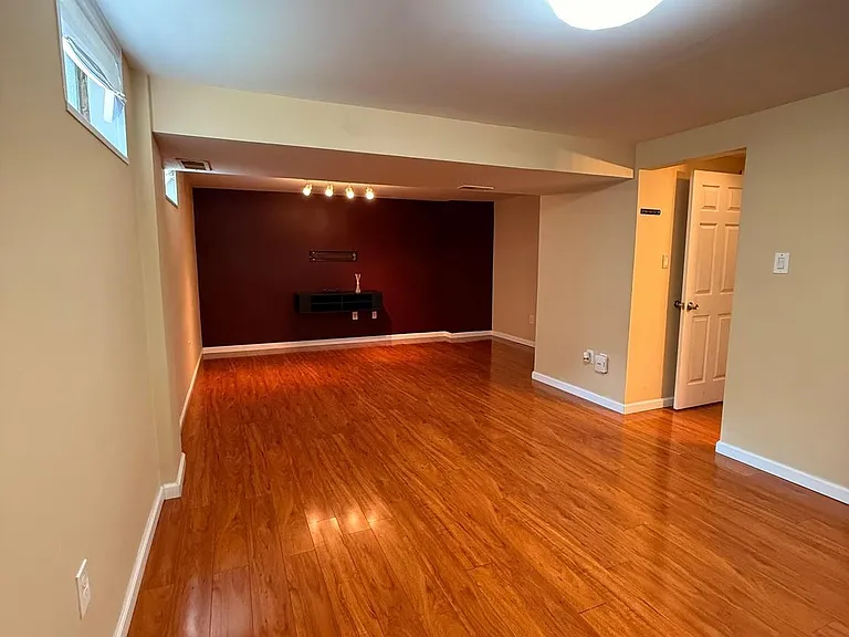 4311 Joplin Dr — Photo 2
