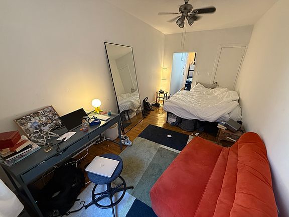 3rd image of 240 W 16th St APT C2