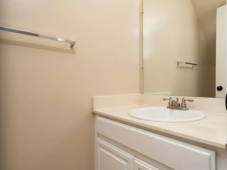 16 Lorton Ave #5 — Photo 10