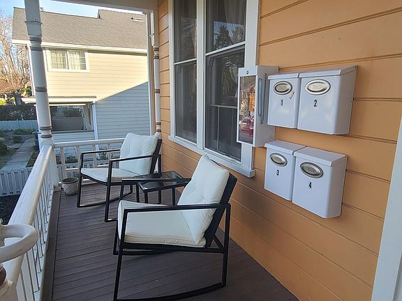 2nd image of 1555 Palmer St #2