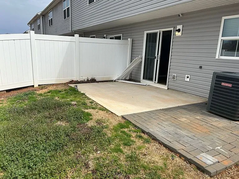 525 Hampton Townes Dr #1 — Photo 20