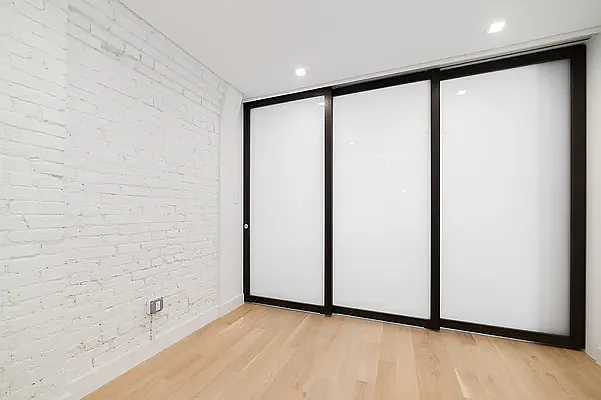 Rented by REAL New York | media 9