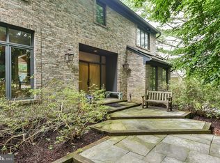 7212 Heatherhill Rd, Bethesda, MD 20817