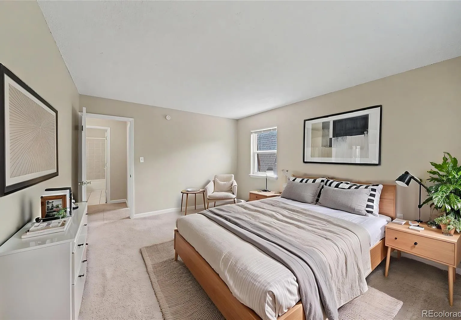 2 bed, 1.0 bath, 1024 sqft, $2,295 — Photo 4