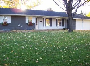 6929 Hillcrest Ln, Edina, MN 55435