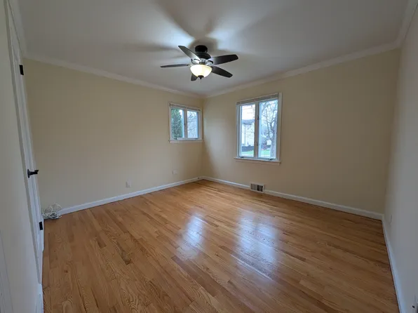 449 Van Buren St, Ridgewood, NJ 07450