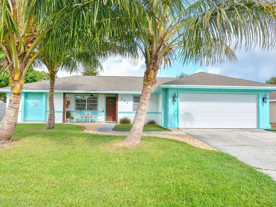 1st image of 241 SW Duval Avenue