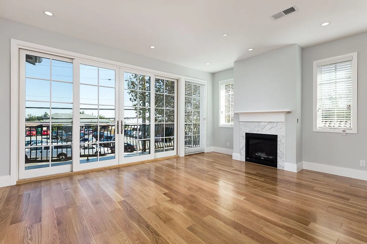 2 bed, 2.5 bath, 1410 sqft, $5,995 — Photo 4