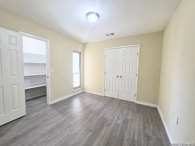 5931 Autumn Lk — Photo 16