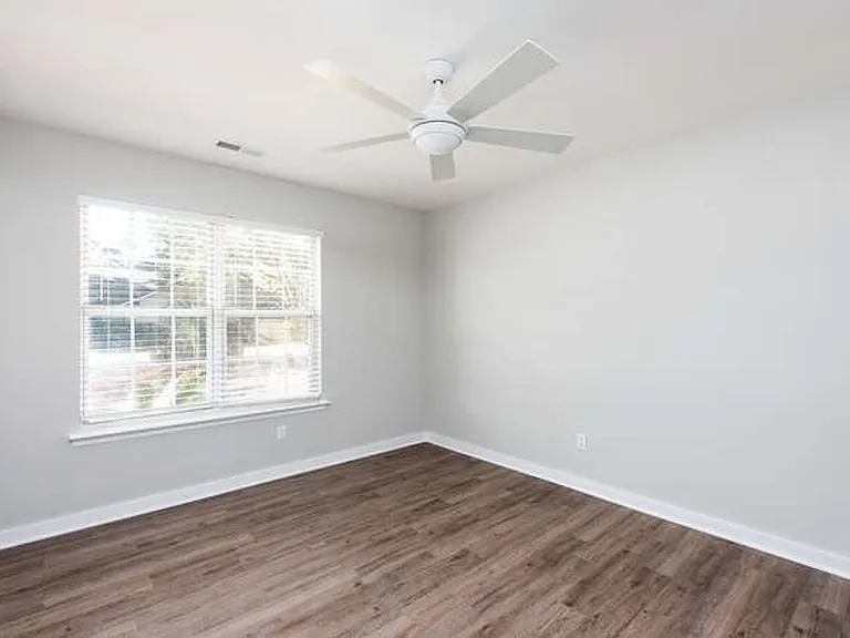 1291 Chatfield St — Photo 3