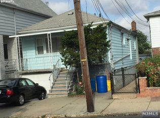 207 8th St, Fairview, NJ 07022