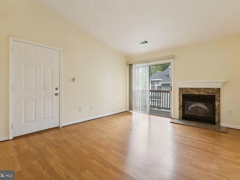 8633 Beekman Pl #C — Photo 12