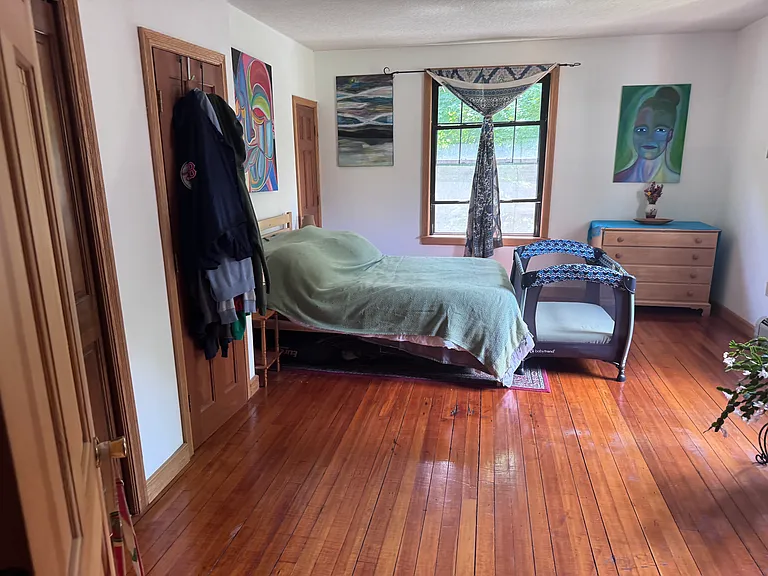 57 Crescent St #2B — Photo 5