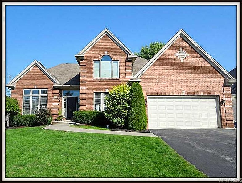 1st image of 1 Steinway Ct