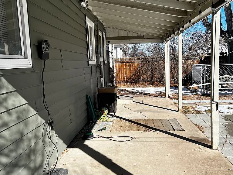 1272 Lansing St — Photo 12