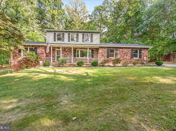 355 Nathans Dr, Westminster, MD 21157