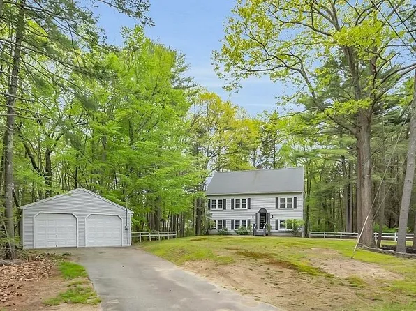 14 Autumn Way, Seabrook, NH 03874