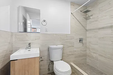 Rented by R New York