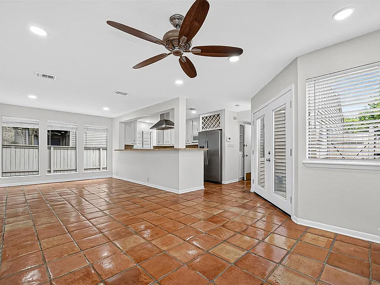1344 Chardonnay Dr — Photo 11