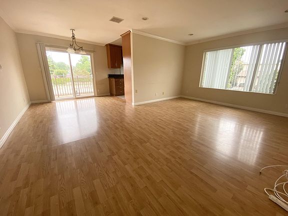 4th image of 5252 Coldwater Canyon Ave APT 216