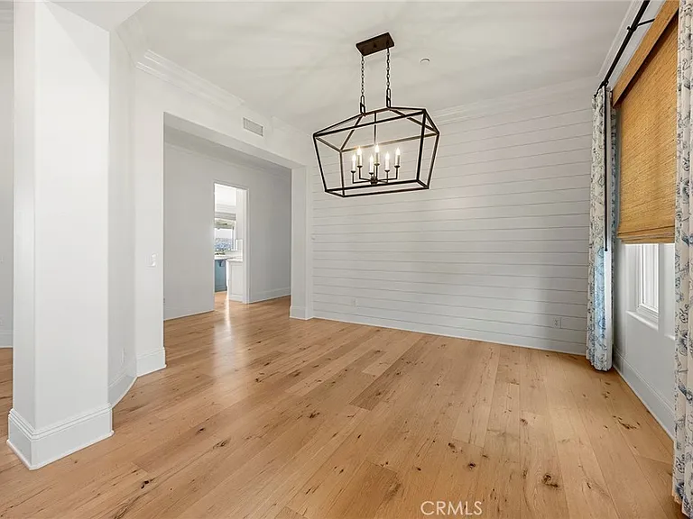 2309 Skyline Dr — Photo 8