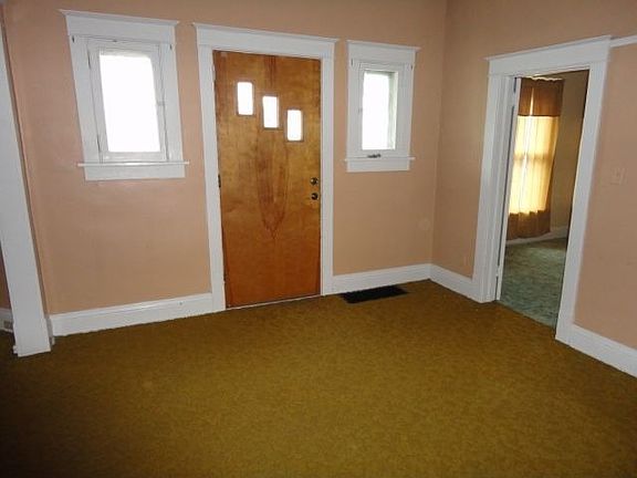 5th image of 202 Franklin Pl
