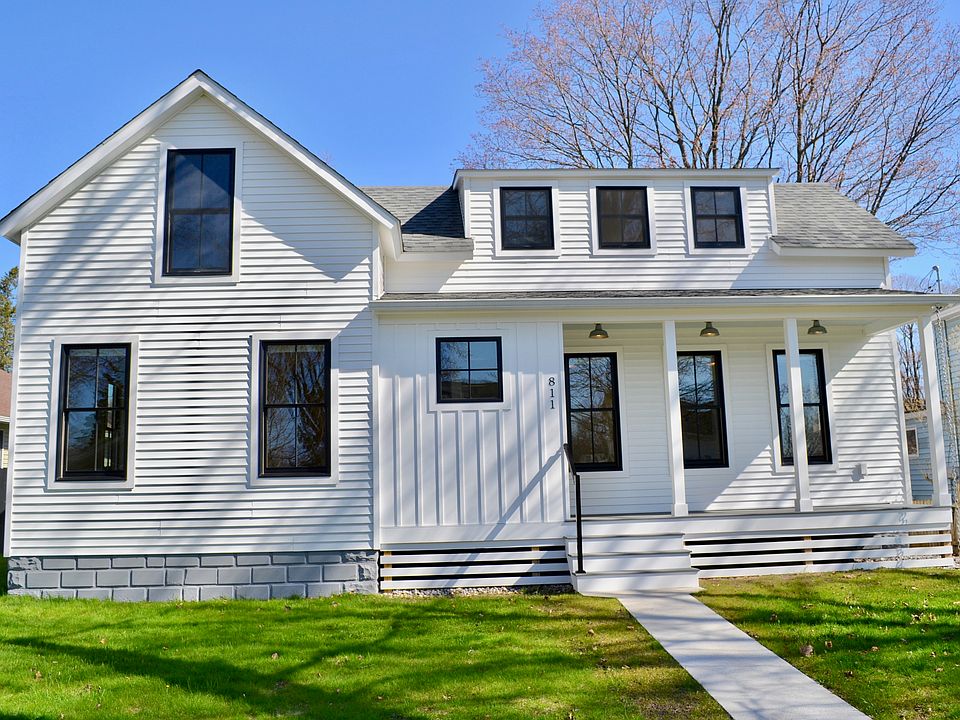 1st image of 811 Leelanau Ave
