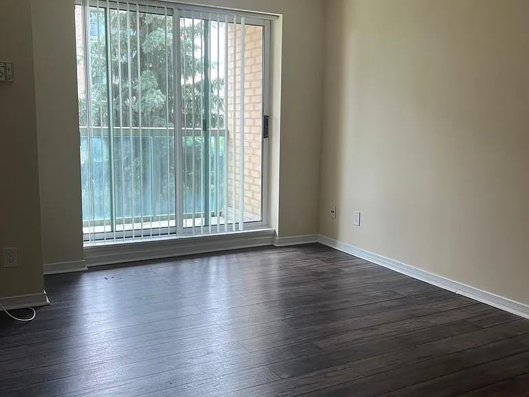 3 Ellesmere St #408 — Photo 5