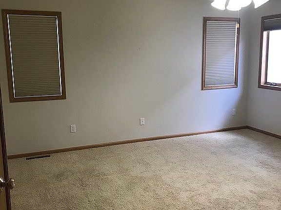 15x15.5 master bedroom 