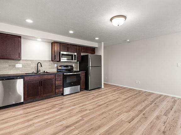 2nd image of 8315 N Phoebe Ct #B
