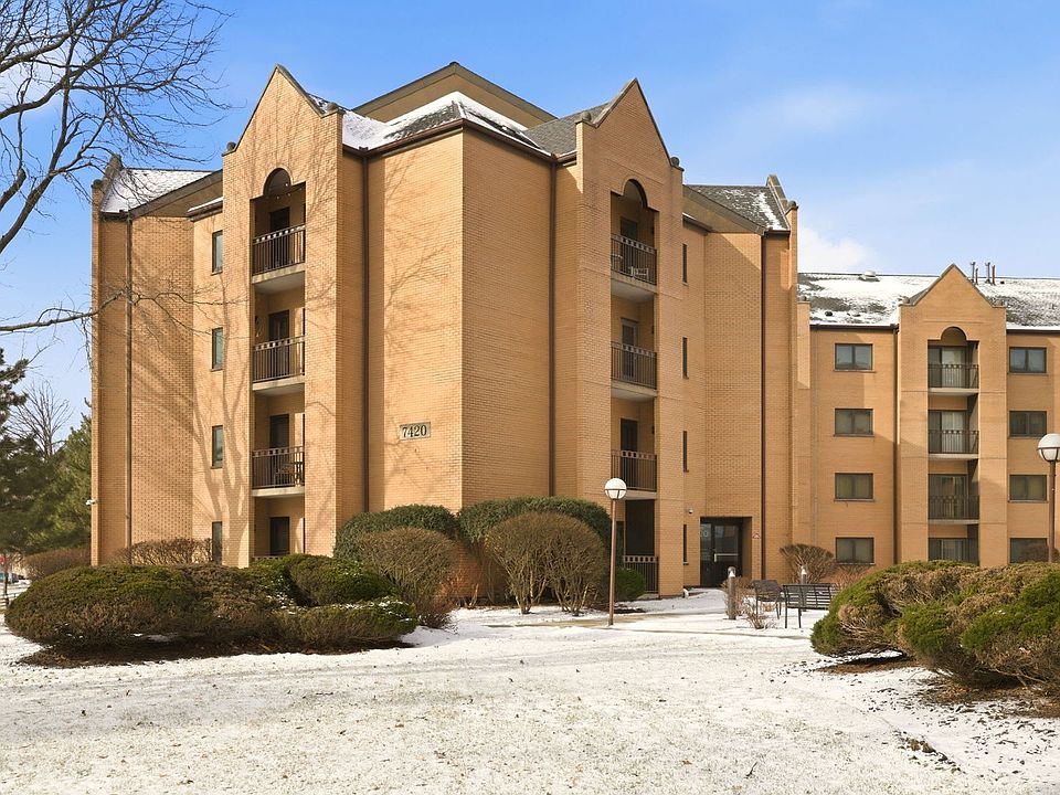 1st image of 7420 W Lawrence Ave Unit 212