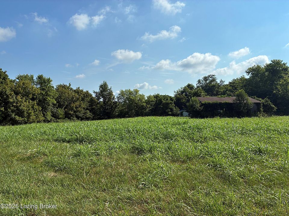2nd image of 582 Bantas Fork Rd