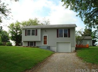 3700 Torch Club Rd, Alton, IL 62002