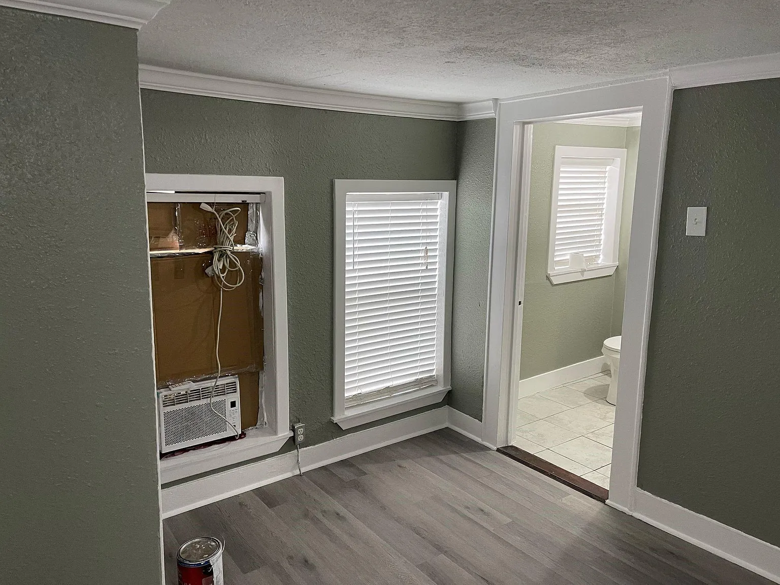 1 bed, 1.0 bath, $700 — Photo 3