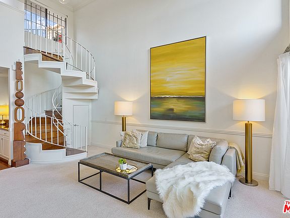 4th image of 1271 Granville Ave APT 303