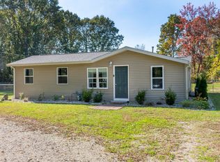 71212 State Line Rd, Edwardsburg, MI 49112