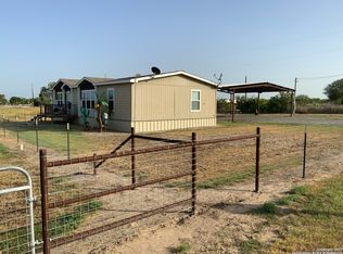 124 Fm 1545, Three Rivers, TX 78071