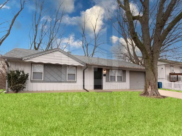 8328 E 41st Pl, Indianapolis, IN 46226