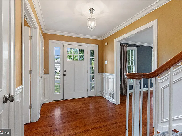 206 Snowden Ln — Photo 5