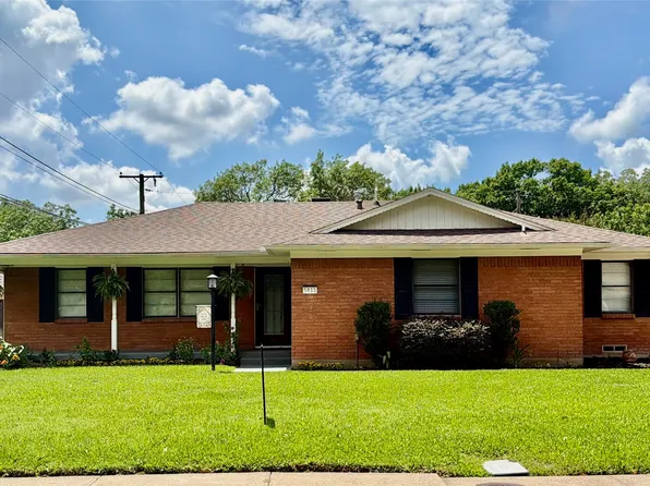 5811 Clendenin Ave, Dallas, TX 75228