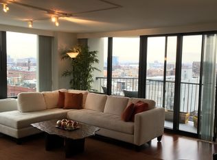 1560 N Sandburg Ter APT 1401, Chicago, IL 60610