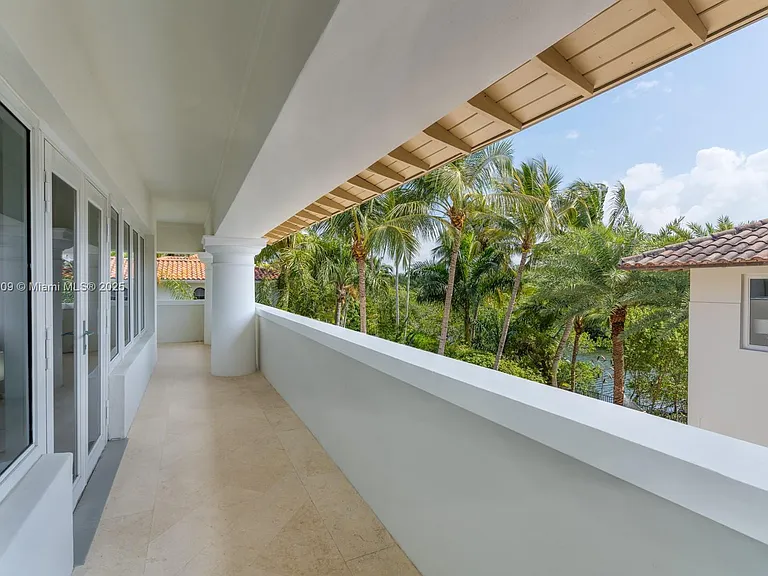 112 Paloma Dr — Photo 18