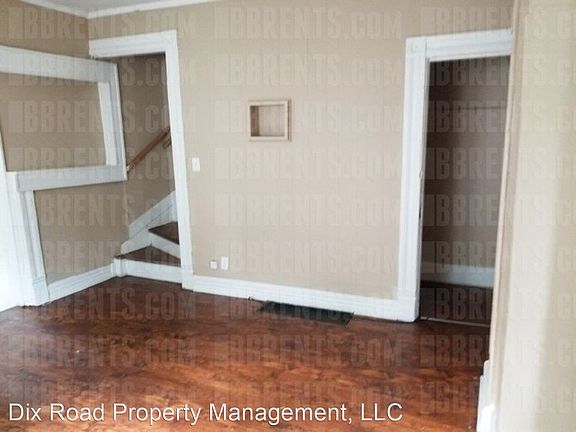 2nd image of 1204 Pine St